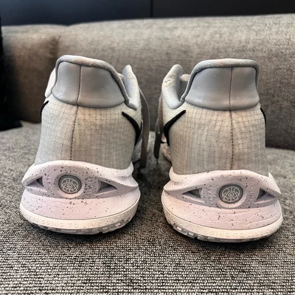 KYRIE 4’s, size 14, basketball sneakers - Picture 6 of 8